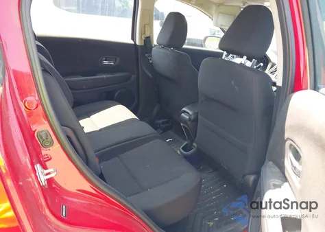 2018 Honda Hr-V Lx z USA, uszkodzony, nr VIN 3CZRU6H31JG723604